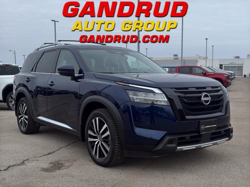 2024 Nissan Pathfinder Platinum