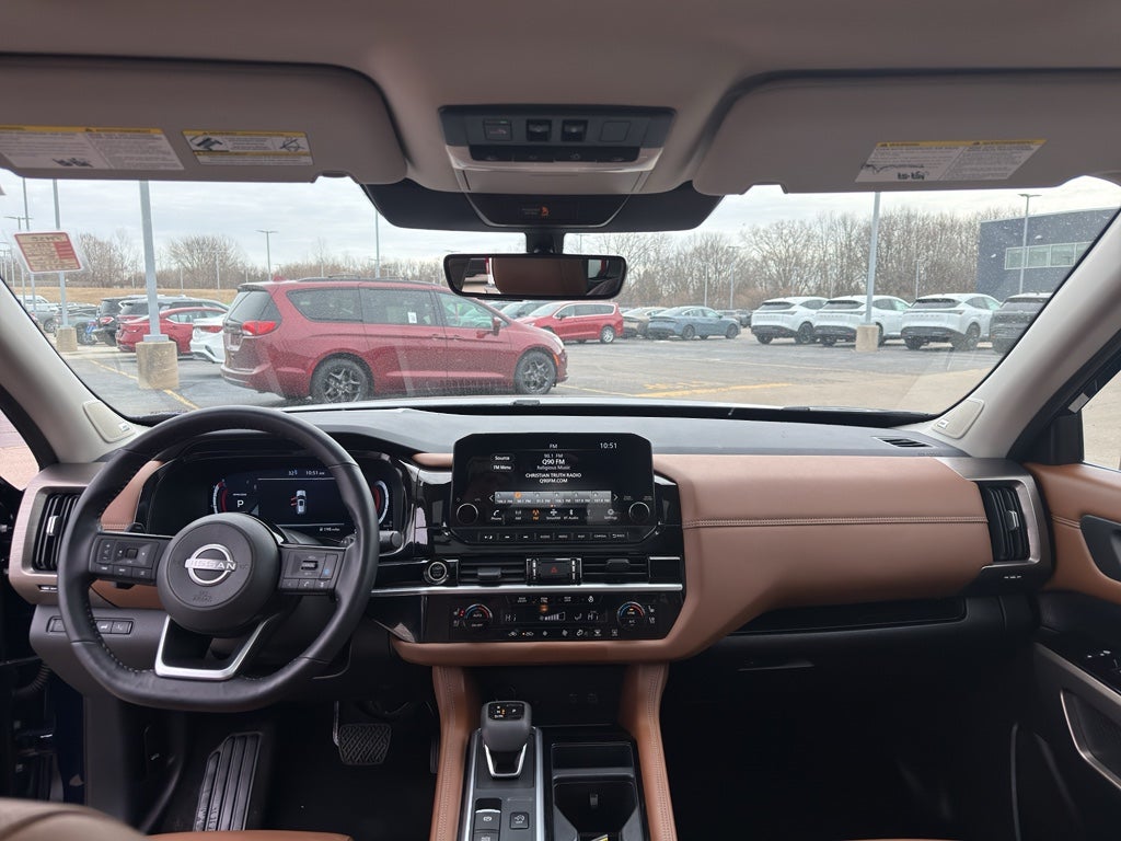 2024 Nissan Pathfinder Platinum