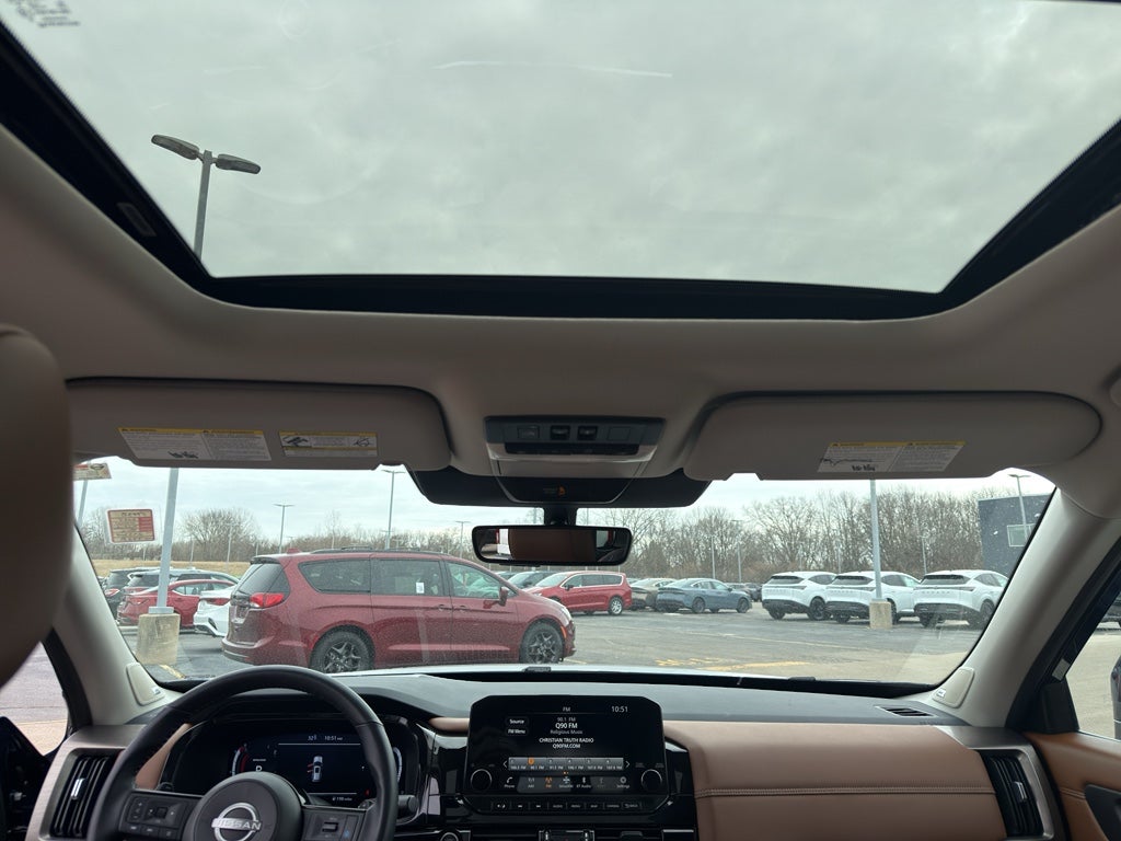 2024 Nissan Pathfinder Platinum