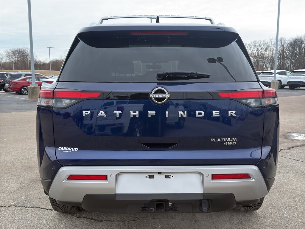 2024 Nissan Pathfinder Platinum