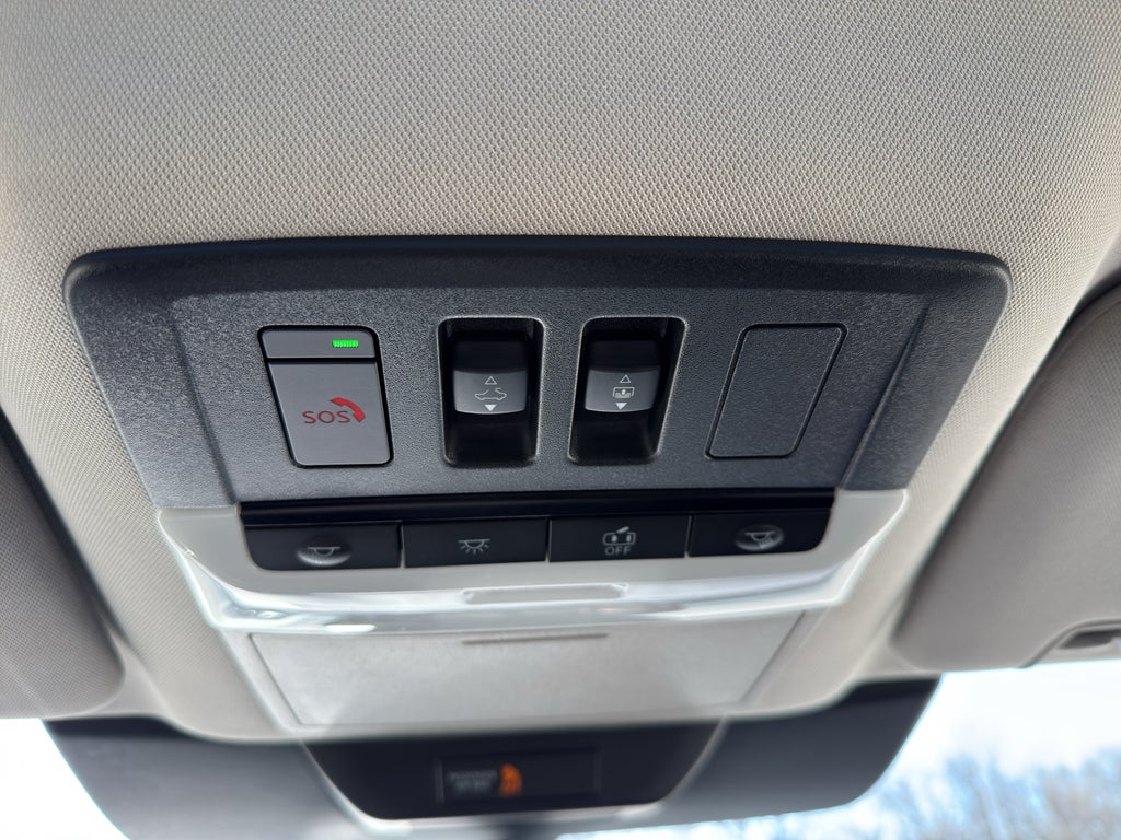 2024 Nissan Pathfinder Platinum