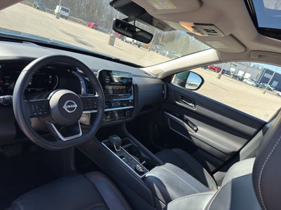 2024 Nissan Pathfinder Platinum
