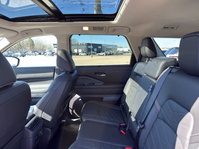 2024 Nissan Pathfinder Platinum