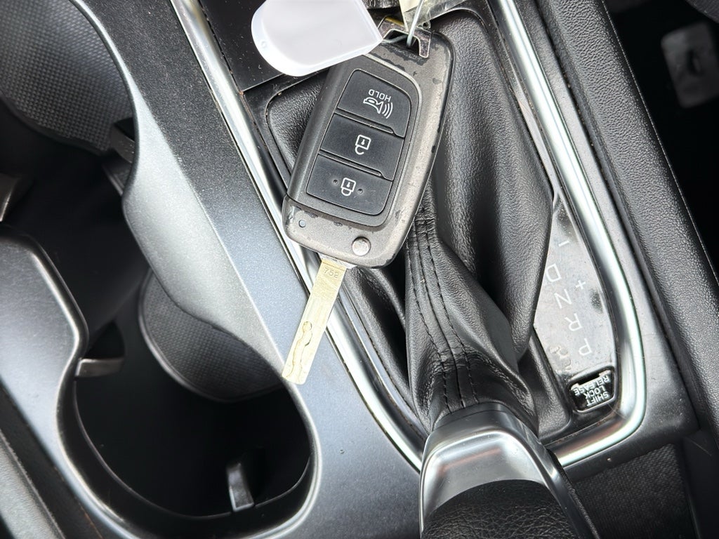 2020 Hyundai Santa Fe SE