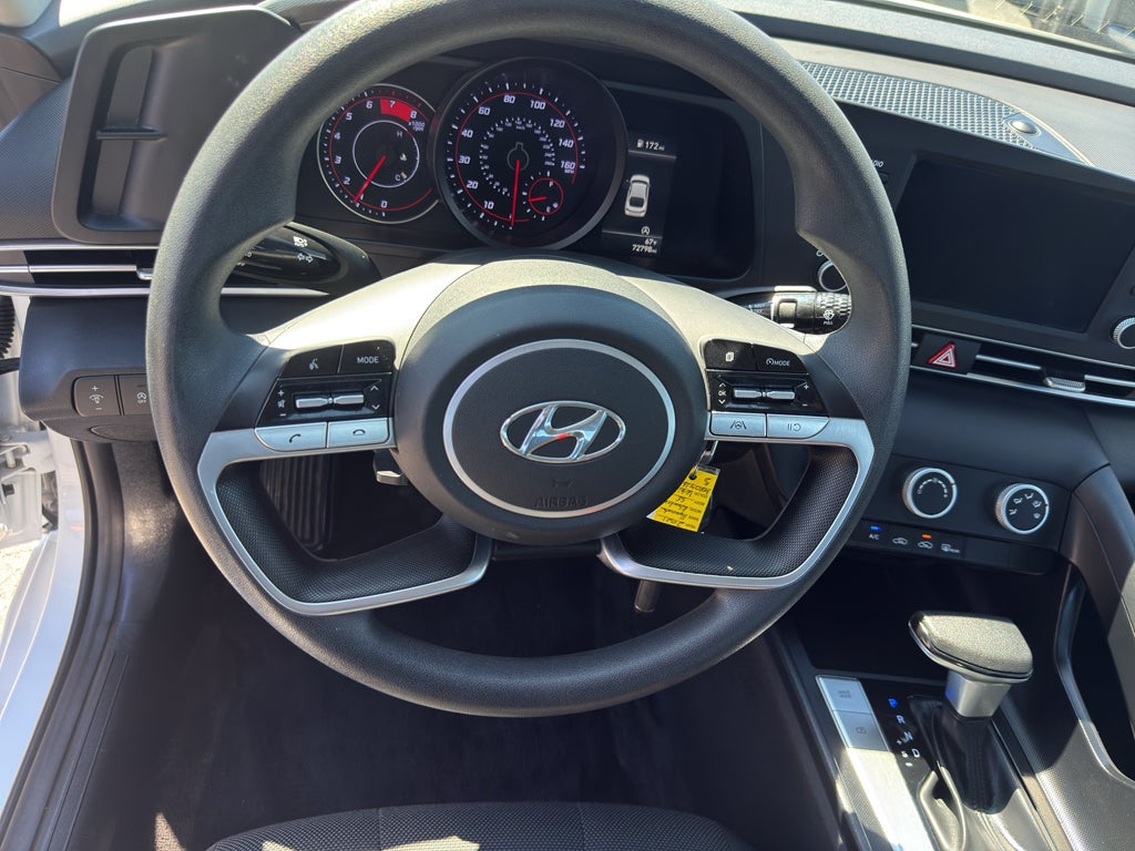 2021 Hyundai Elantra SE
