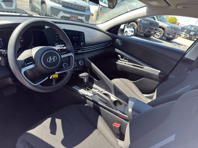 2021 Hyundai Elantra SE
