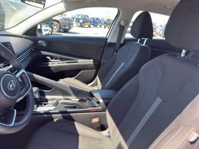 2021 Hyundai Elantra SE