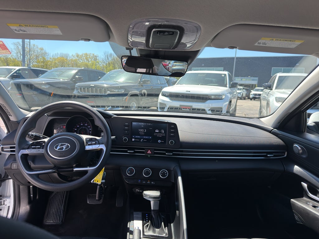 2021 Hyundai Elantra SE