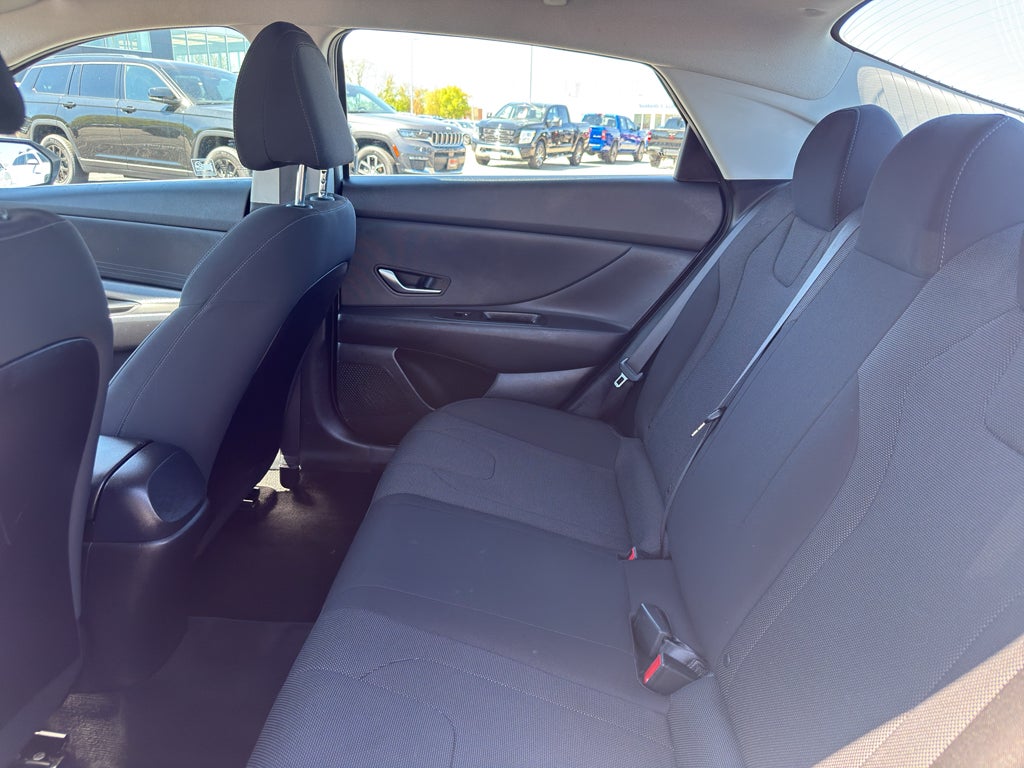 2021 Hyundai Elantra SE