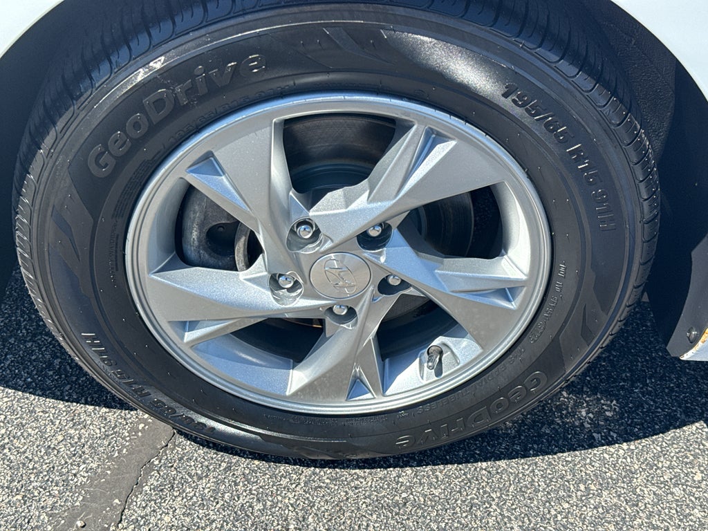 2021 Hyundai Elantra SE