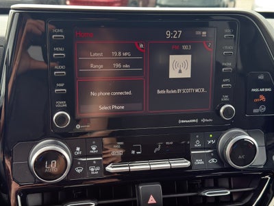 2020 Toyota Highlander LE