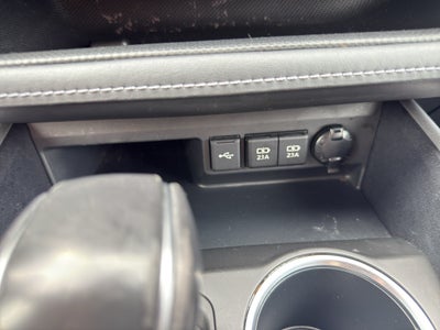 2020 Toyota Highlander LE