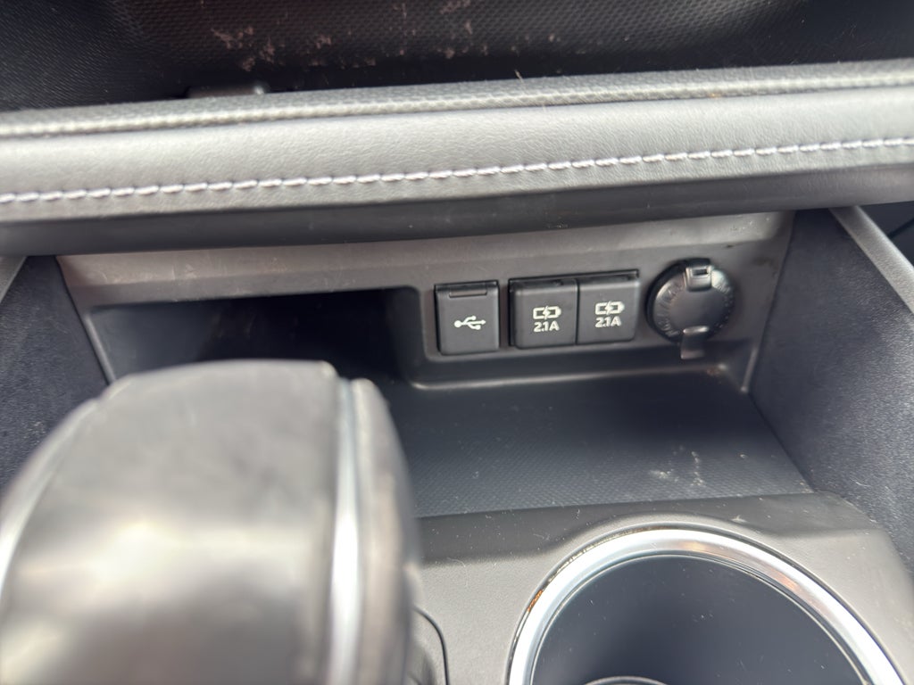 2020 Toyota Highlander LE