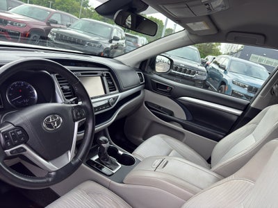 2019 Toyota Highlander LE Plus