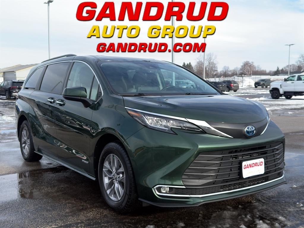 2021 Toyota Sienna XLE