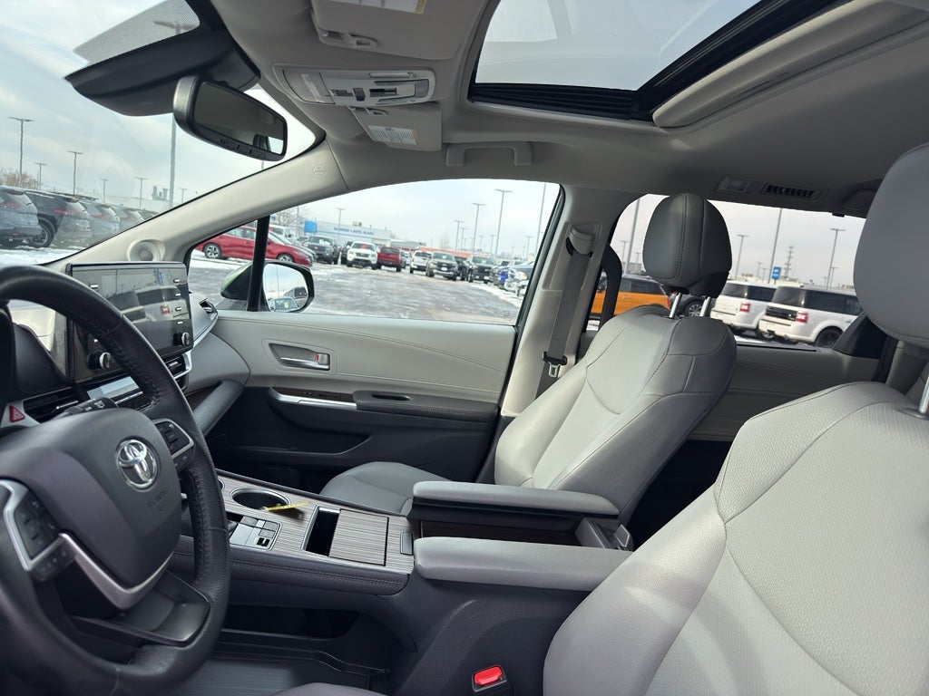 2021 Toyota Sienna XLE