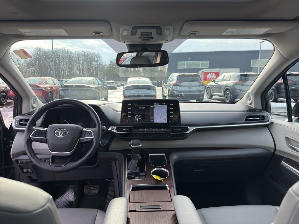 2021 Toyota Sienna XLE