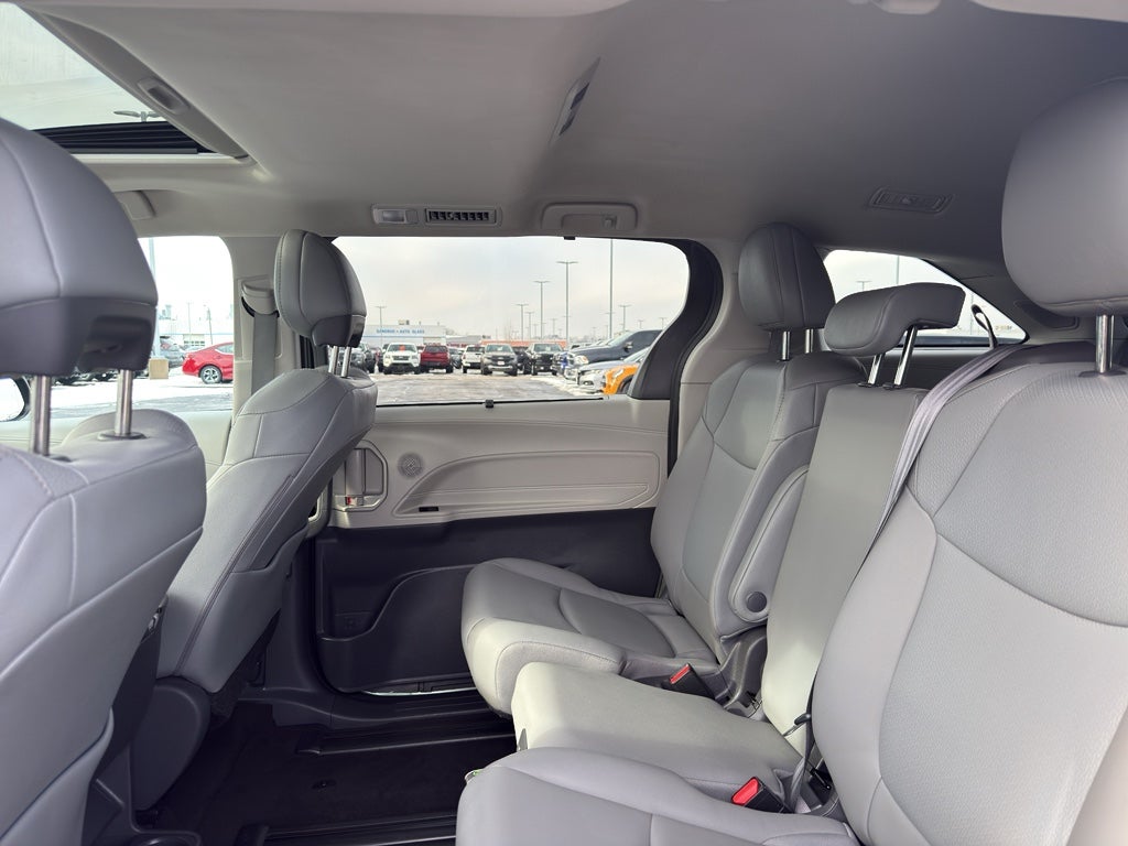 2021 Toyota Sienna XLE