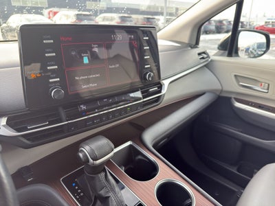 2022 Toyota Sienna XLE