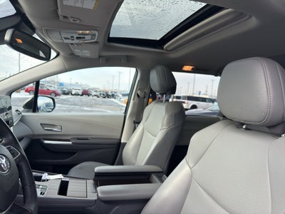 2022 Toyota Sienna XLE