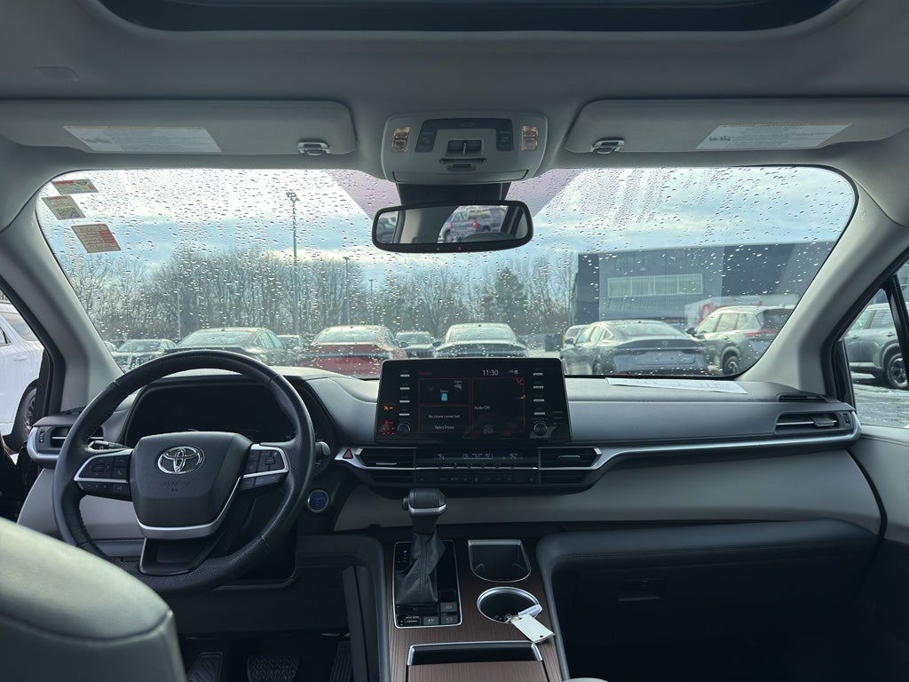 2022 Toyota Sienna XLE