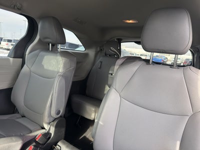 2022 Toyota Sienna XLE