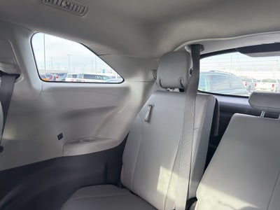 2022 Toyota Sienna XLE