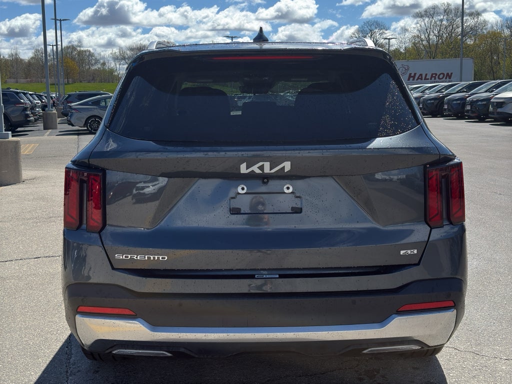 2024 Kia Sorento S