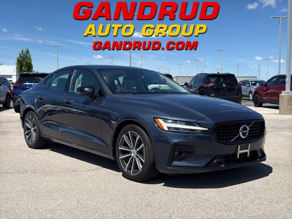 2022 Volvo S60