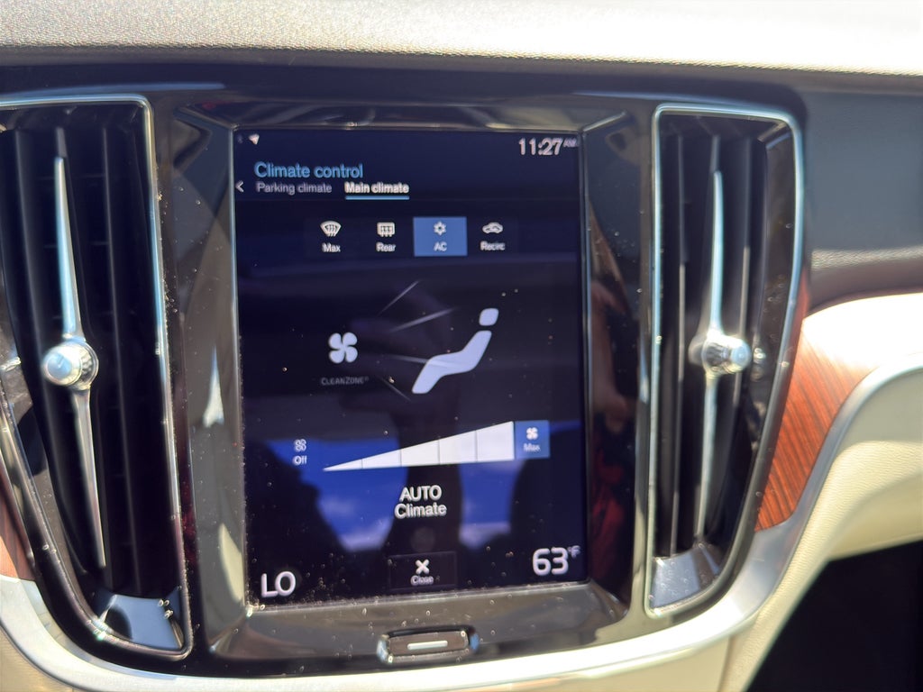 2022 Volvo S60 Momentum - Photo 19