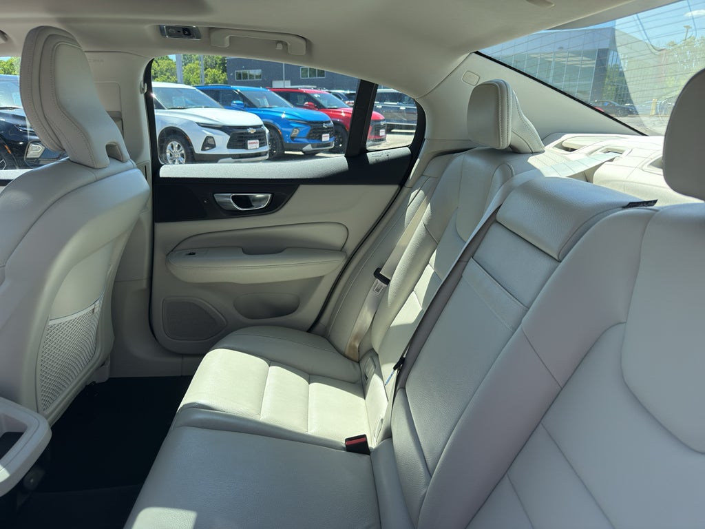 2022 Volvo S60 Momentum - Photo 34