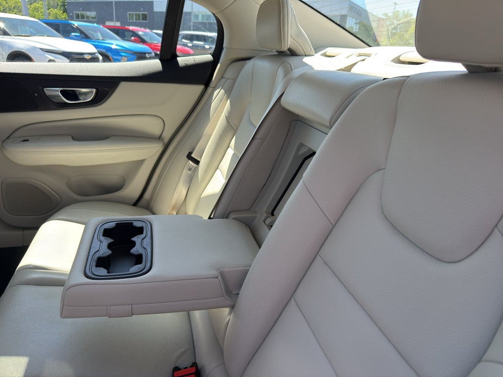 2022 Volvo S60 Momentum - Photo 35