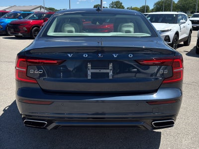 2022 Volvo S60 Momentum