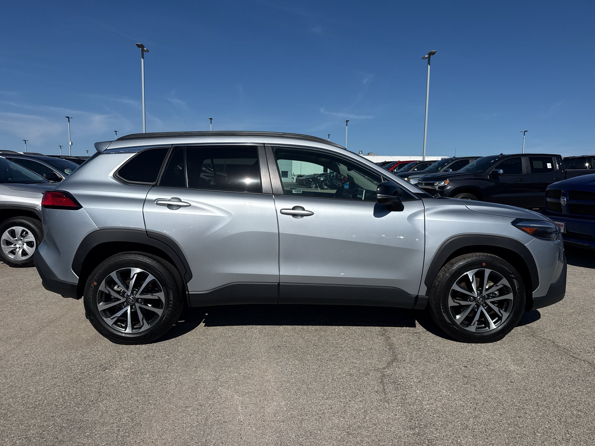 2025 Toyota Corolla Cross XLE
