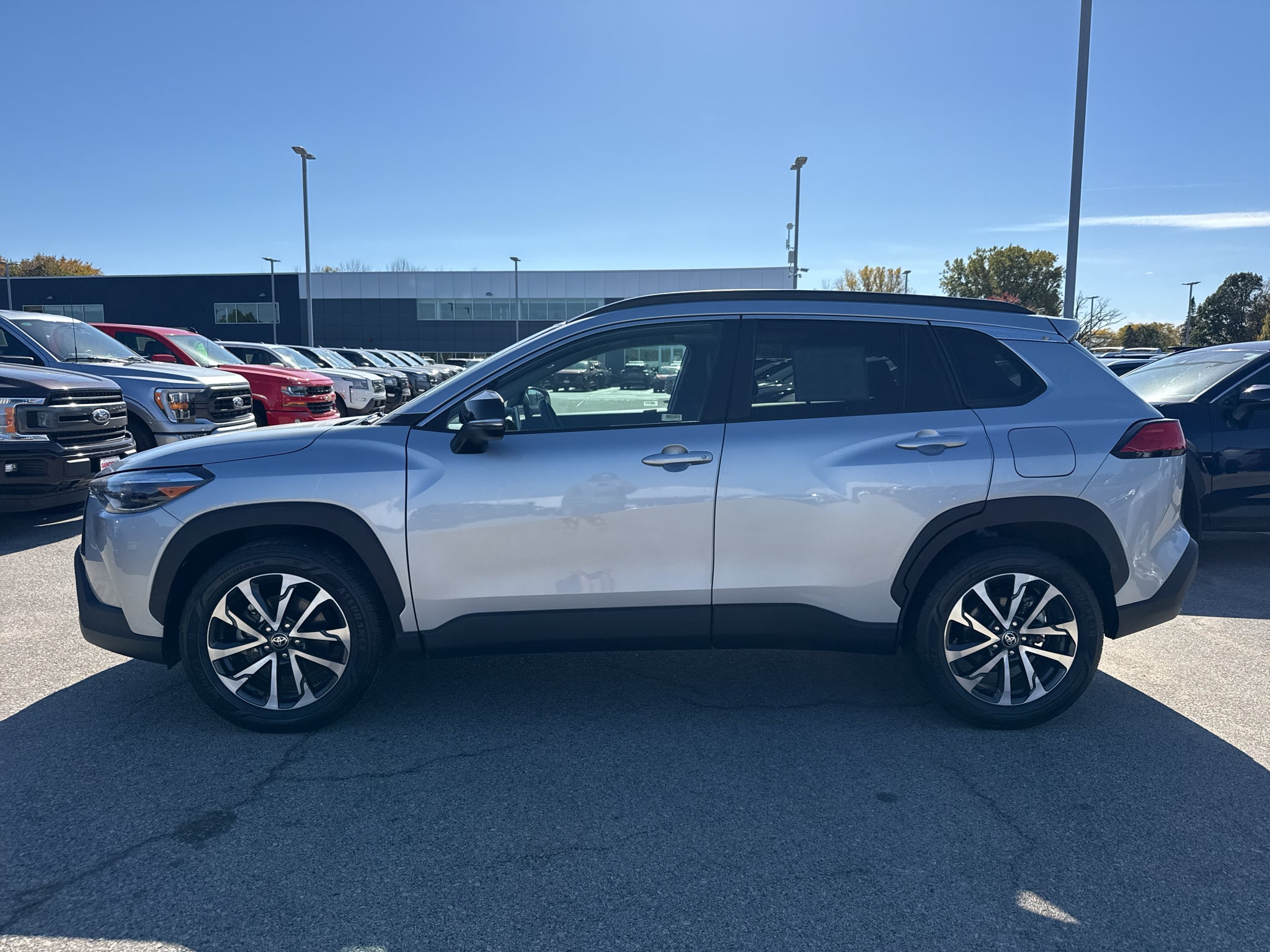 2025 Toyota Corolla Cross XLE