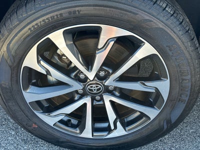 2025 Toyota Corolla Cross XLE