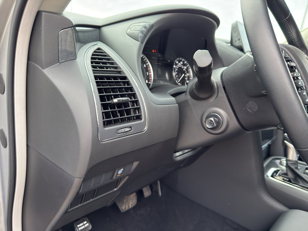 2024 Nissan Armada SV