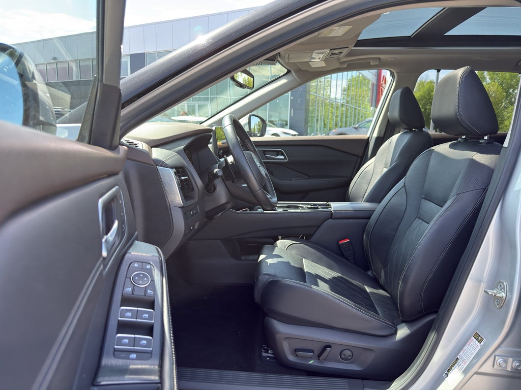 2021 Nissan Rogue Base