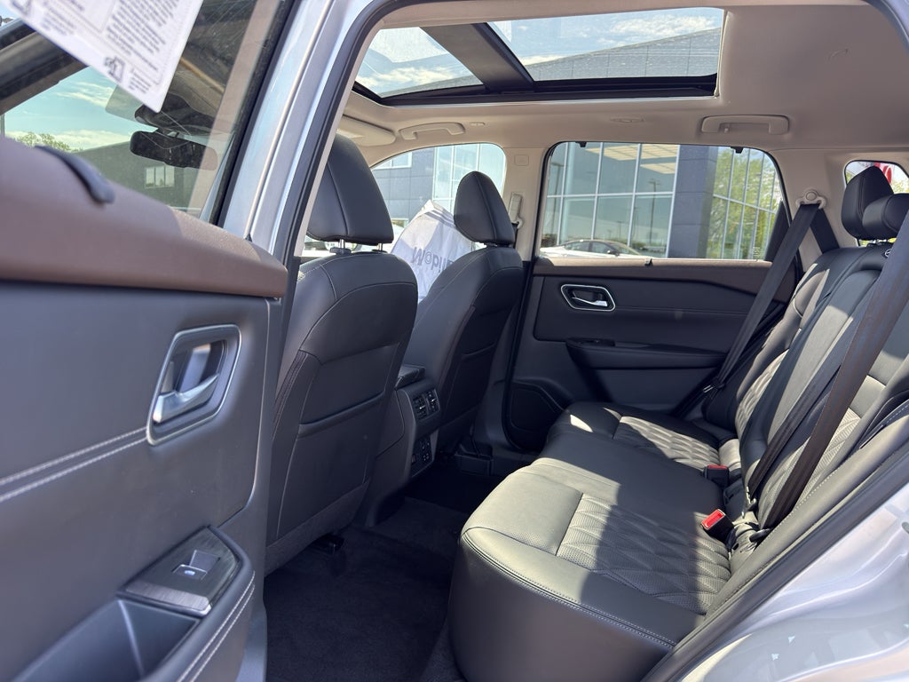 2021 Nissan Rogue Base