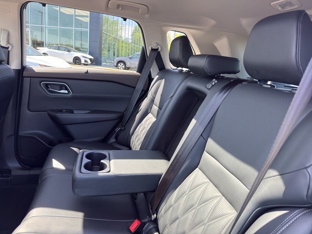2021 Nissan Rogue Base