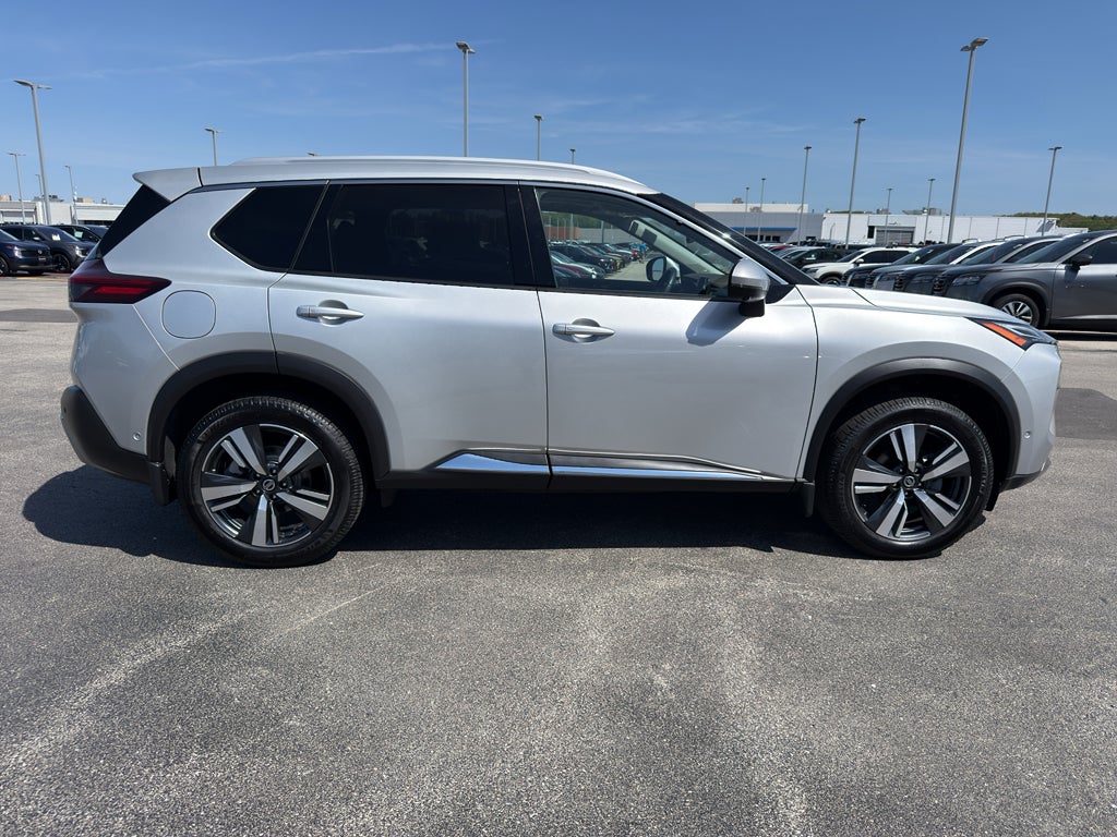 2021 Nissan Rogue Base