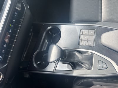 2023 Lexus UX 250h F SPORT Design