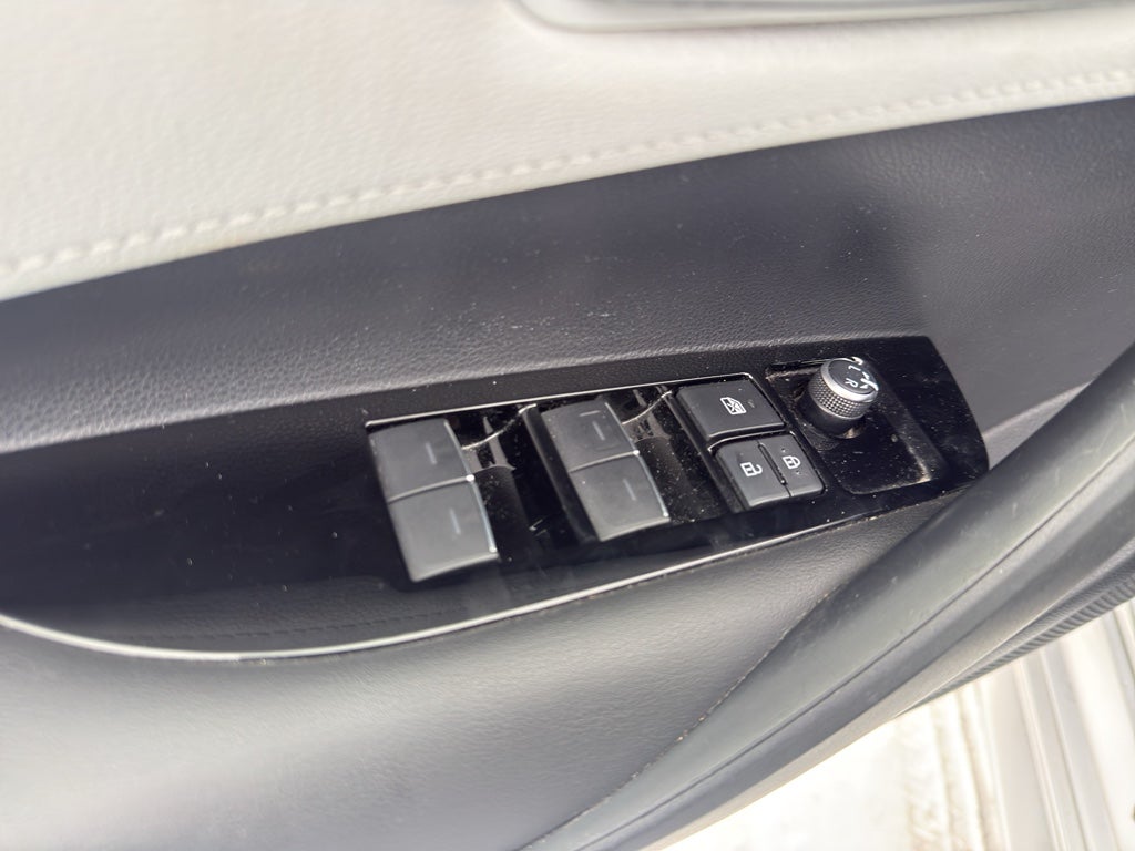 2019 Toyota Corolla Hatchback SE