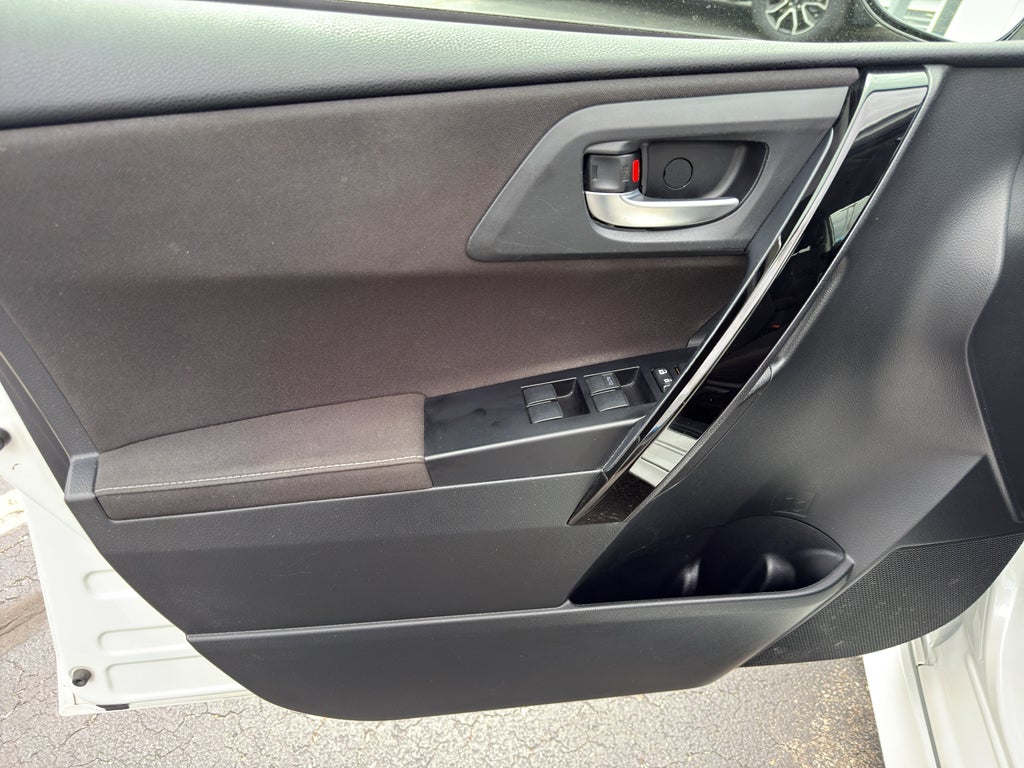 2017 Toyota Corolla iM 5DR HB CVT