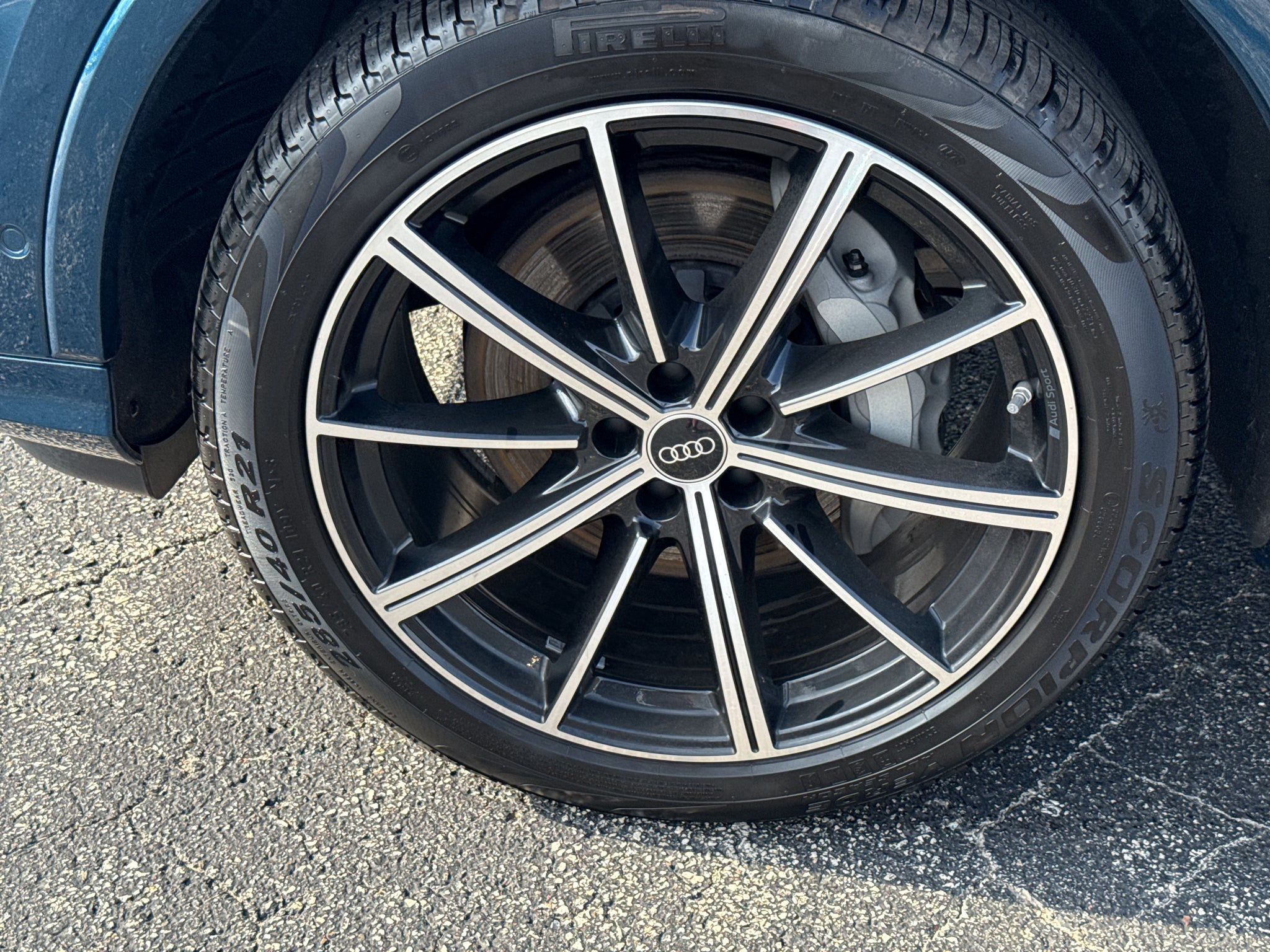 2022 Audi Q7 Premium Plus 55 TFSI quattro Tiptronic