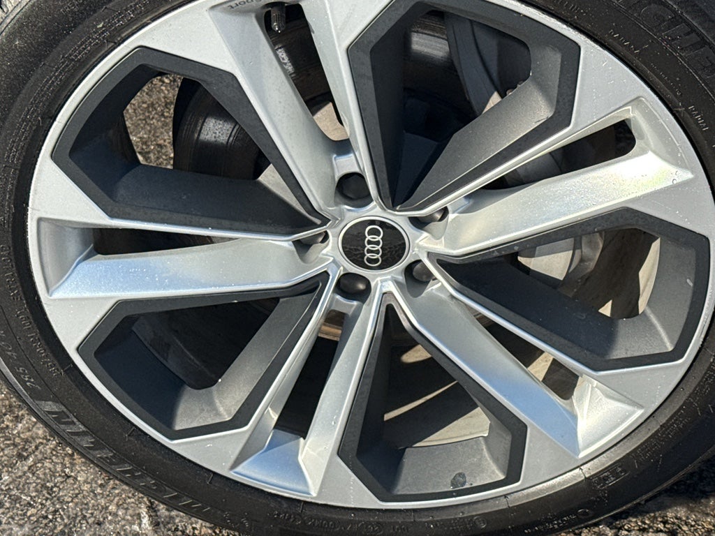 2021 Audi Q7 Prestige