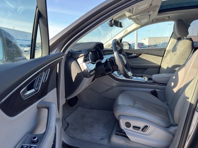 2021 Audi Q7 Prestige