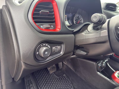 2022 Jeep Renegade Trailhawk